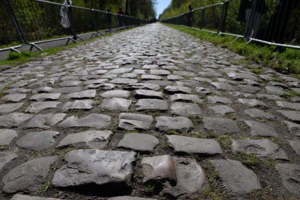 Cobblestone Installation in Truckee